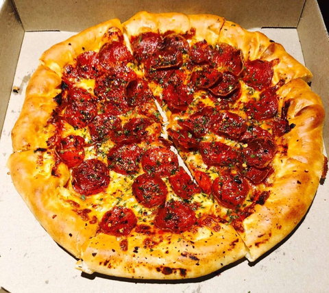 Pizza Hut - Ashmore - ACT Tourism 0
