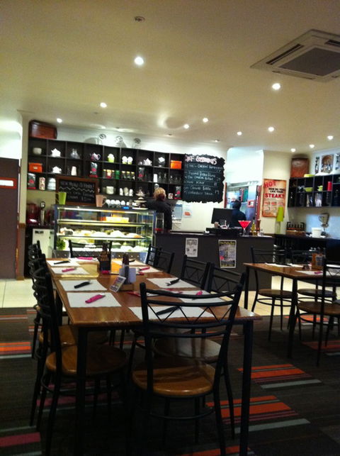 Queensland National Hotel - ACT Tourism 4