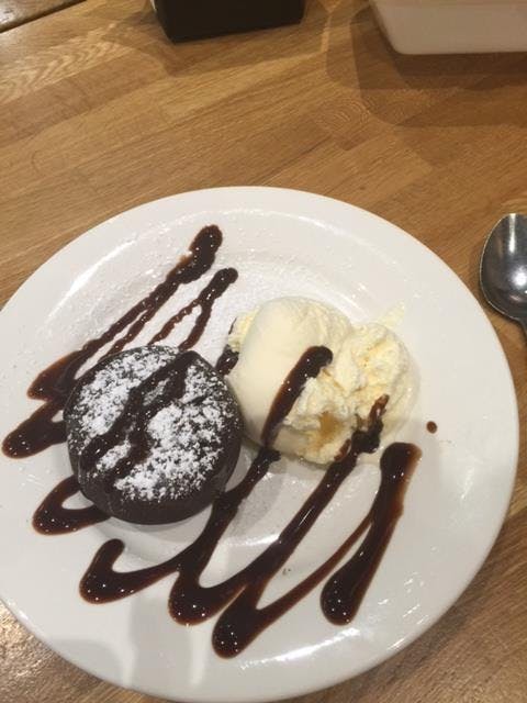 Base N' Burger - ACT Tourism 0