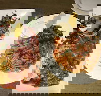 Spartan Grill - Gladstone Hotel - ACT Tourism