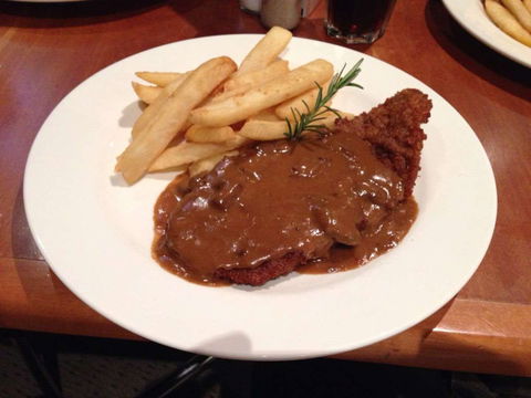 Crown Inn - ACT Tourism 0