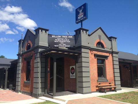 Graze Restaurant At The Willow Tree Inn - ACT Tourism 1