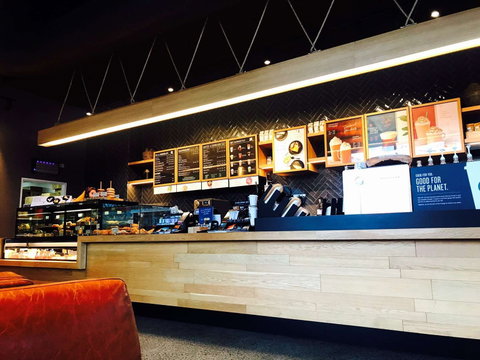 Starbucks - Ashmore - ACT Tourism 0