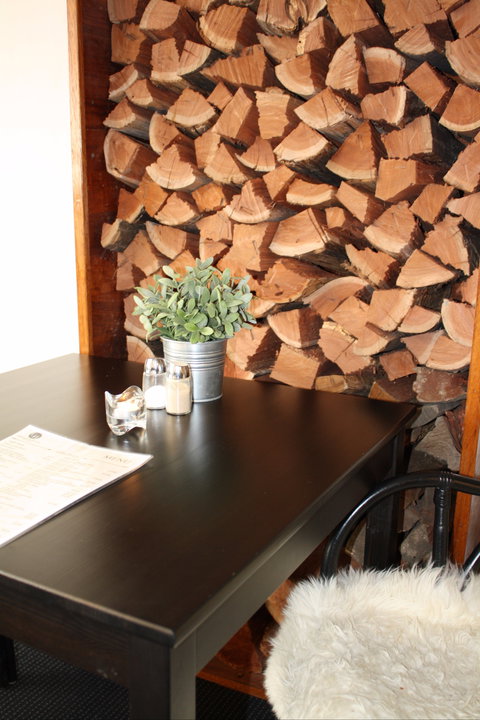 Criterion Bistro Crookwell - ACT Tourism 1