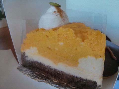 L'eclair Patisserie - ACT Tourism 0