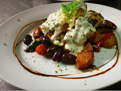 The Hunter Artisan Gallery And Cafe - ACT Tourism 2