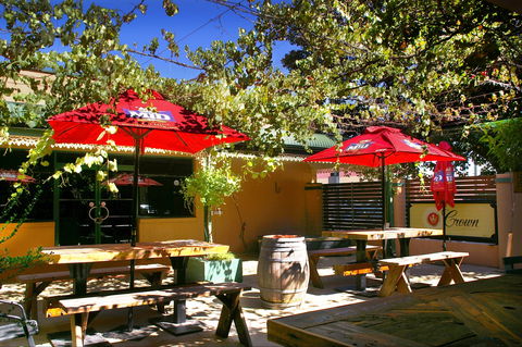 Crown Hotel Wentworth - ACT Tourism 0