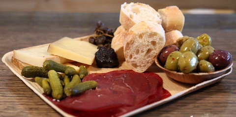 Gordon's The Cellar Door - ACT Tourism 0