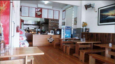 Cliffe's Cafe & Pizza - ACT Tourism 0