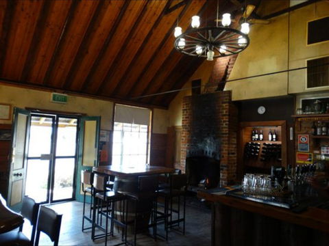 The Lion Of Waterloo Restaurant - Closed Until Further Notice - ACT Tourism 0