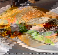 The Commercial Hotel - ACT Tourism