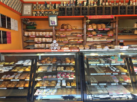 Ray's Hot Bread - Coorparoo - ACT Tourism 0