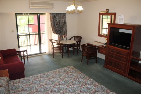 O'Connell Street Cafe - ACT Tourism 0