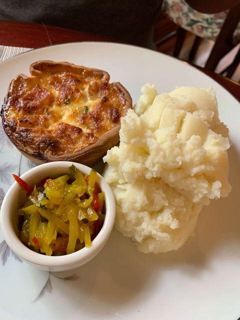 Victoria Rose And Tea Room - ACT Tourism 0