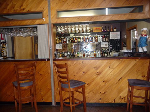 Barossa Motor Lodge Baccus Restaurant - ACT Tourism 0