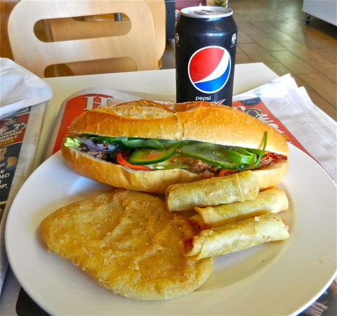 VN Wrap 'n' Roll - Sunshine North - ACT Tourism 0