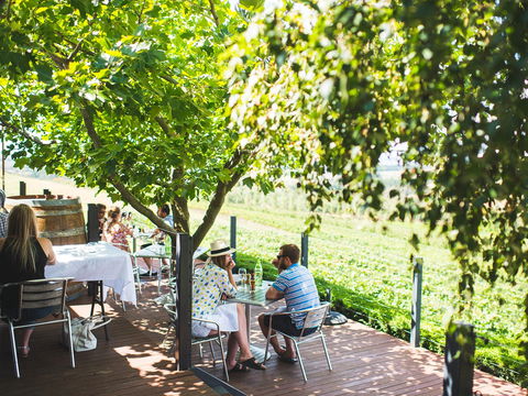 Sisters Rock Restaurant - ACT Tourism 2