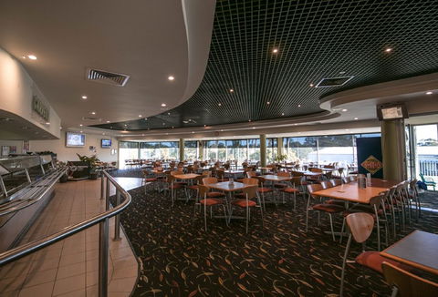 Sports Club Bistro - Lismore Workers Sports Club - ACT Tourism 1