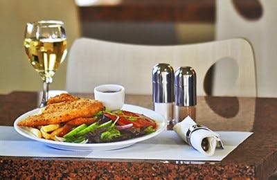 Zeina's Café - Comfort Inn And Suites Burwood - ACT Tourism 0