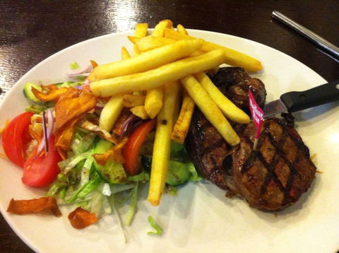 Central Cafe Queanbeyan - ACT Tourism 0