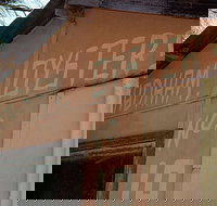 Les Wadham Oysters - Broken Bay Pacific Oysters - ACT Tourism