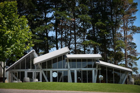Leura Park Estate - ACT Tourism 0