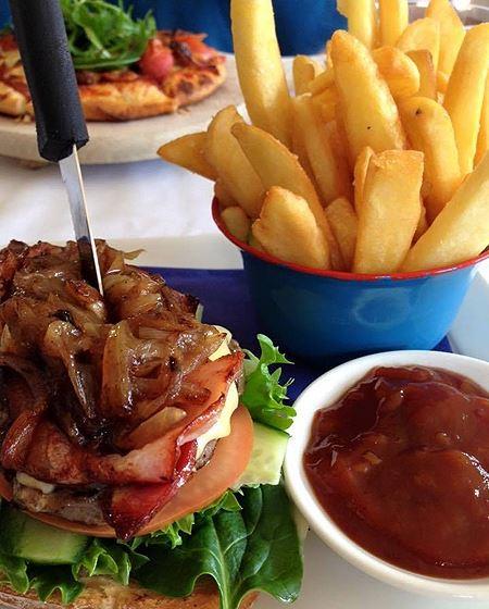 Zorbas Pizza - ACT Tourism 10