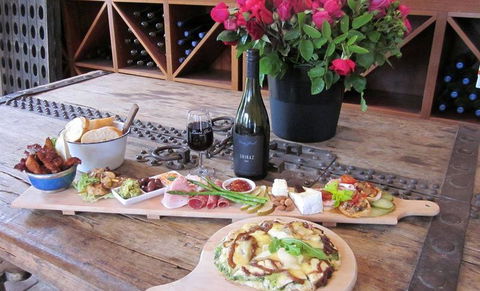 Zorbas Pizza - ACT Tourism 12