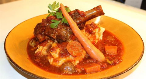 Berry Springs Tavern - ACT Tourism 5