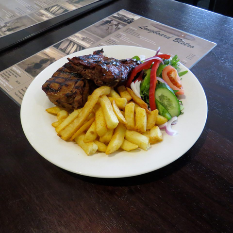 Warilla Hotel - ACT Tourism 3
