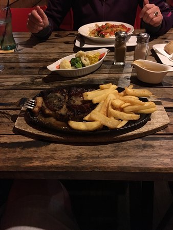 The Caves Country Pub - ACT Tourism 5