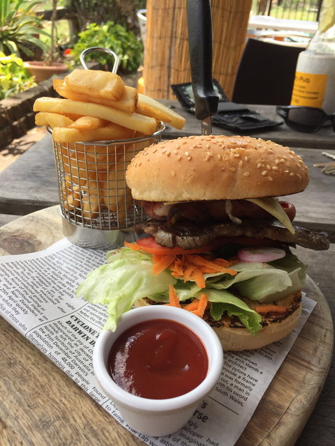 The Caves Country Pub - ACT Tourism 11