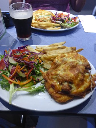 Queens Beach QLD ACT Tourism