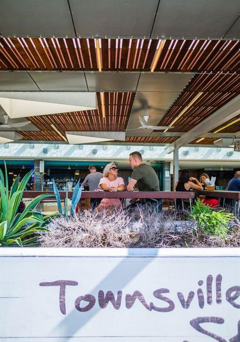 Watermark - Townsville - ACT Tourism 29