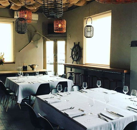 RST Seafood Restaurant - ACT Tourism 12