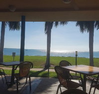 La Beach - ACT Tourism