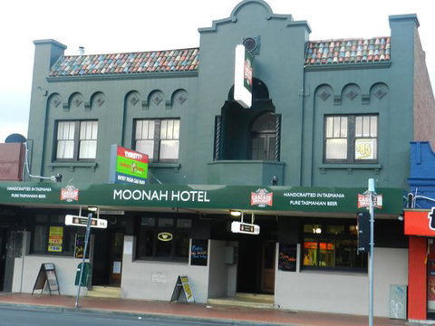 The Moonah Hotel - ACT Tourism 0