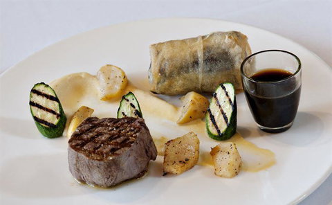 Other Side Of The Moon Restaurant - ACT Tourism 4