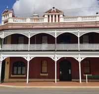 Castle Hotel Bistro - ACT Tourism