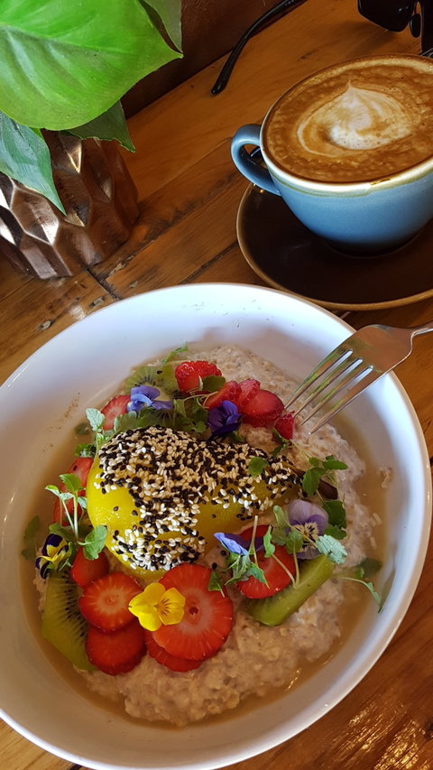 Cornerside Cafe - ACT Tourism 7