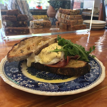 The Pear - ACT Tourism 0