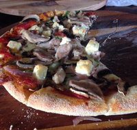 Frogs  Roses - ACT Tourism