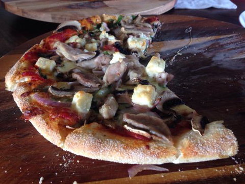 Frogs & Roses - ACT Tourism 0