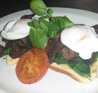 Sails At Clayton Bay - ACT Tourism