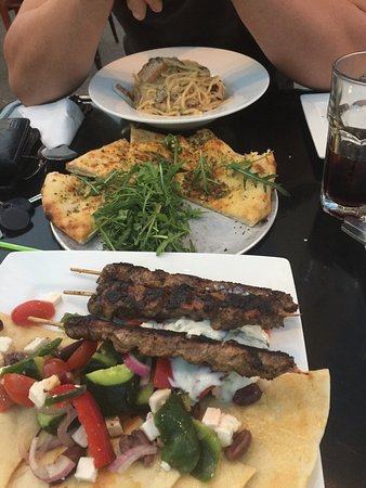 Smokehouse Pizza Cafe - ACT Tourism 0