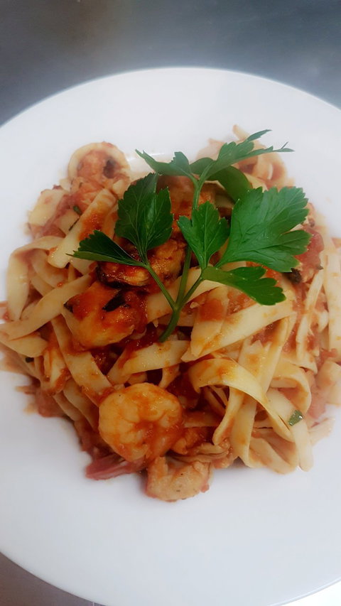 Smokehouse Pizza Cafe - ACT Tourism 8