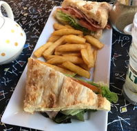 Mount Glorious Cafe - ACT Tourism