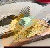 Peter's Cafe - ACT Tourism