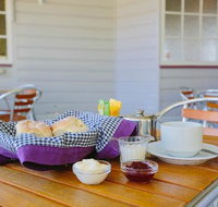 Das Neumann Haus - ACT Tourism