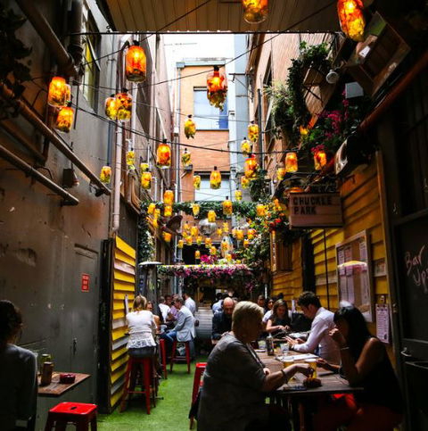Chuckle Park Bar - ACT Tourism 0